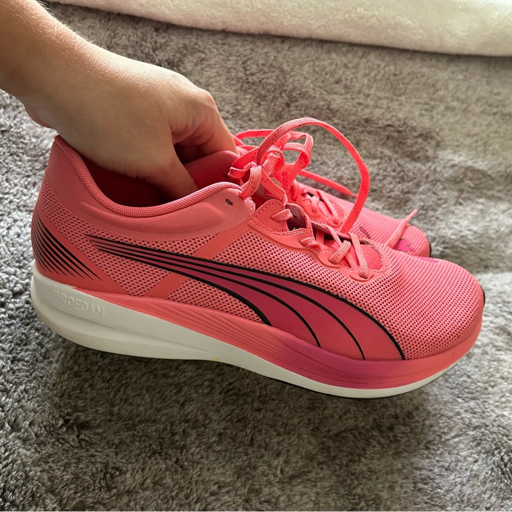 Women’s Puma Sneakers